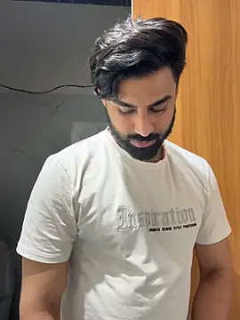 Royalboy_03 Show in webcam
