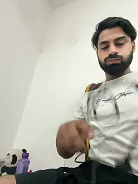 Royalboy_03's Webcam Show