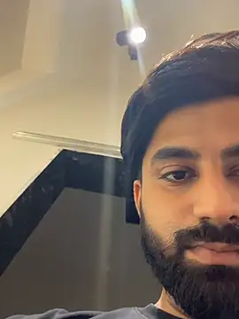 Royalboy_03's Webcam Show