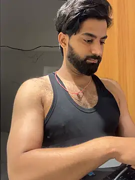 Royalboy_03 webkamerás műsora