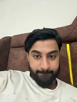 Royalboy_03's Webcam Show