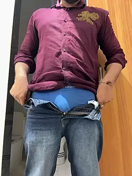Royalboy_03's Webcam Show