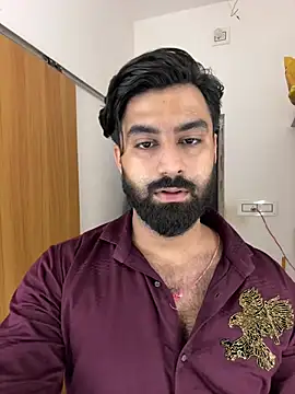 Royalboy_03 webkamerás műsora