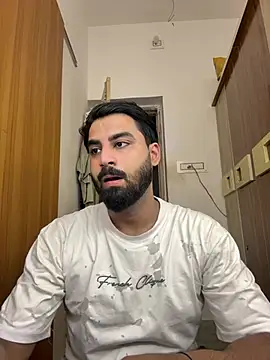 Royalboy_03's Webcam Show
