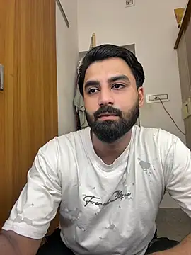 Royalboy_03 Show in webcam