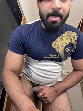 Royalboy_03 Show in webcam