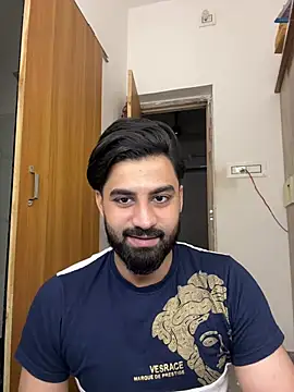 Royalboy_03 Show in webcam