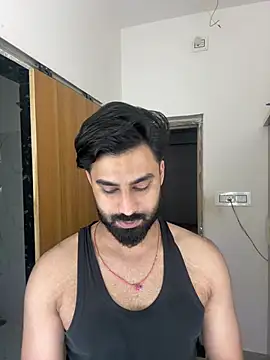 Royalboy_03 webkamerás műsora