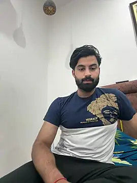Show modela Royalboy_03 na web-kameri