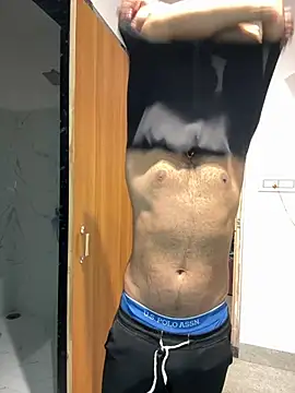 Royalboy_03's Webcam Show