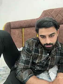 Royalboy_03 Show in webcam