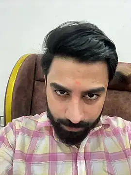 Royalboy_03's Webcam Show