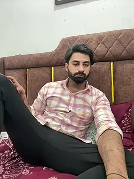 Royalboy_03's Webcam Show
