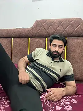 Royalboy_03's Webcam Show