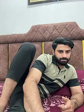 Royalboy_03's Webcam Show