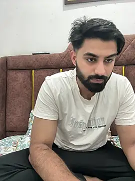 Show de Royalboy_03 na webcam