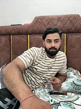 Royalboy_03's Webcam Show