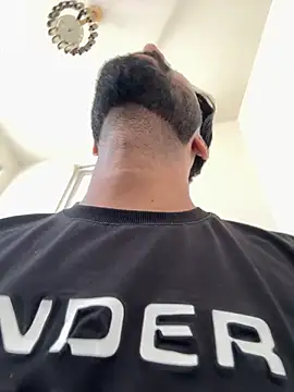 Royalboy_03's Webcam Show