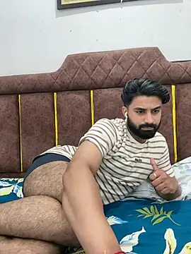 Royalboy_03 Show in webcam