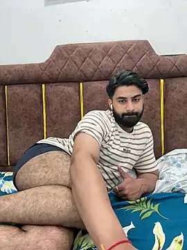 Show de Royalboy_03 na webcam