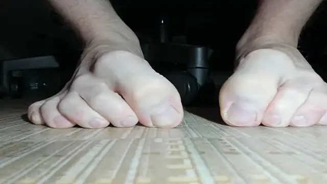Ffeeq Show in webcam