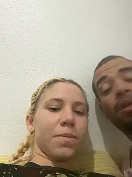 Show de Bruxinha551 na webcam