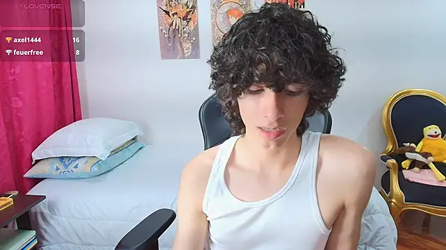 Show webcam de Nude_Boy18