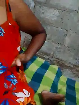 sexysexylaky Show in webcam