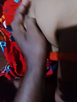 sexysexylaky Show in webcam