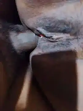 sexysexylaky: διαδικτυακό σόου στην κάμερα