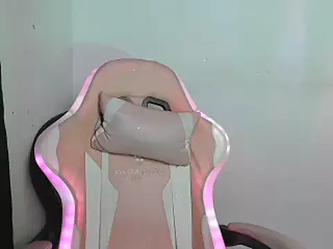 sophiadaza666's Live Chat Room