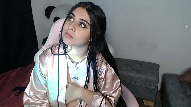 Show modela sophiadaza666 na web-kameri