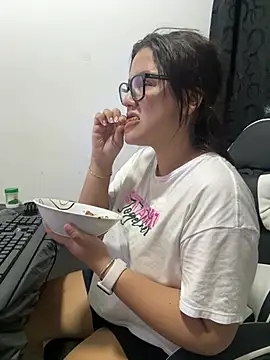 Chat XXX en directo de lunita_sweet5