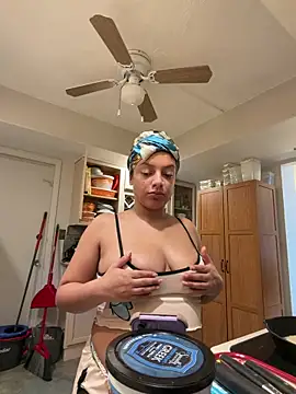allybluee777 webkamerás műsora