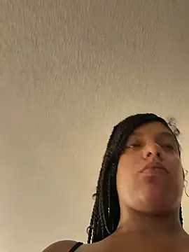 allybluee777 Show in webcam