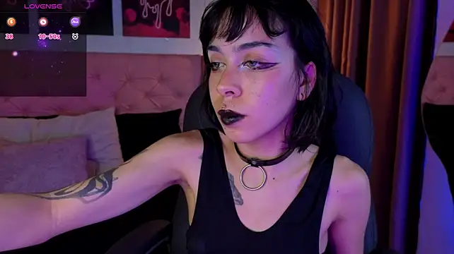 dark__nymph Chat XXX in diretta