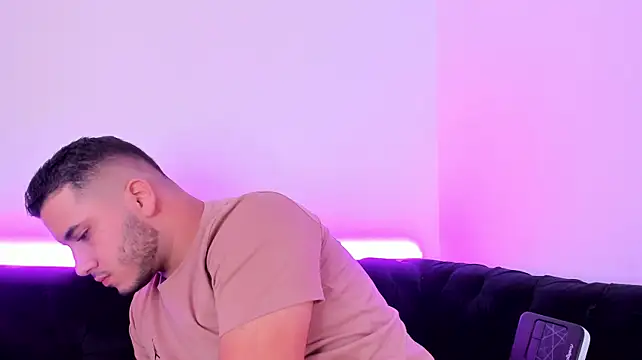 عرض كام Axel_grey_