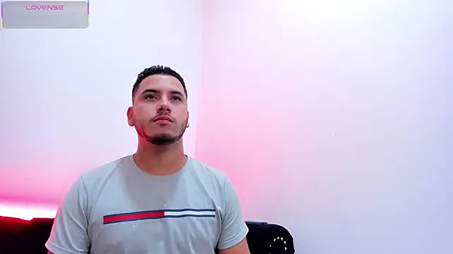 Show modela Axel_grey_ na web-kameri