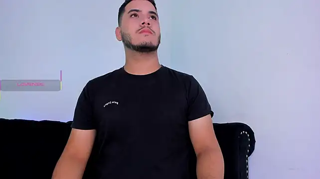 Show modela Axel_grey_ na web-kameri