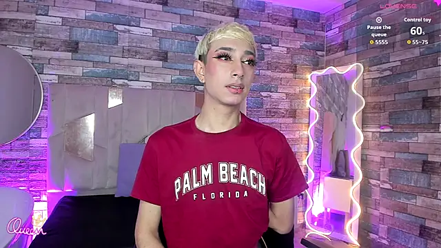 CYRUS_TAY Pertunjukan Webcam