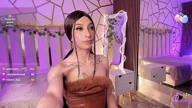 Czat XXX na żywo – CYRUS_TAY