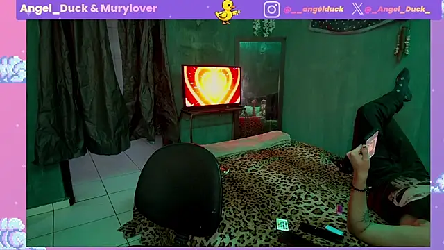 Show de Angel_Duck na webcam