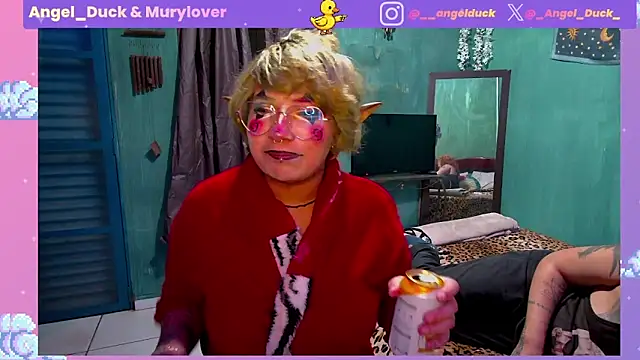 Angel_Duck Show in webcam