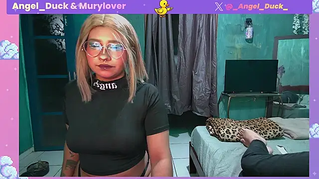 Živý XXX chat Angel_Duck