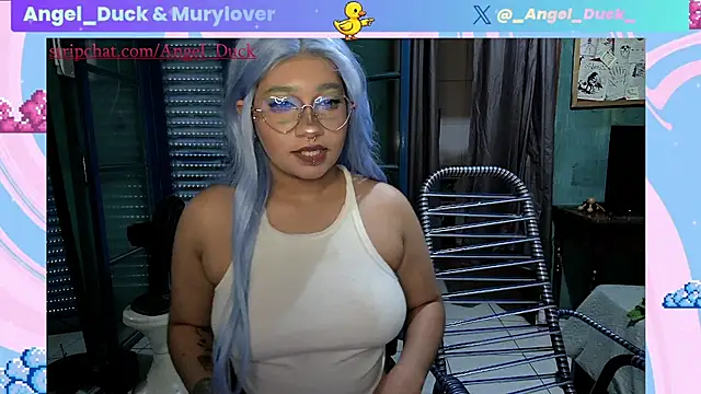 Show modela Angel_Duck na web-kameri