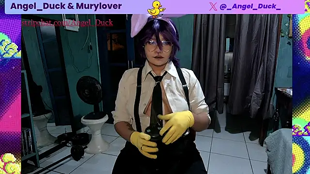 Chat +18 de Angel_Duck ao vivo