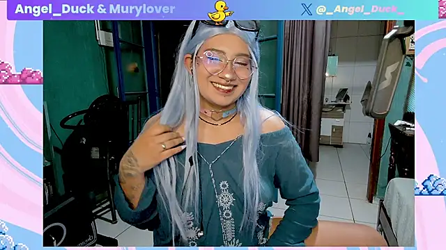 Show modela Angel_Duck na web-kameri
