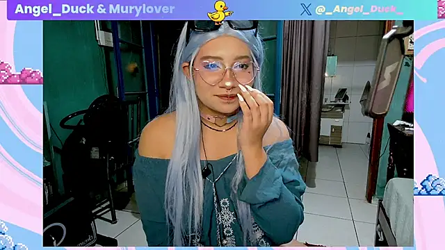 Show modela Angel_Duck na web-kameri