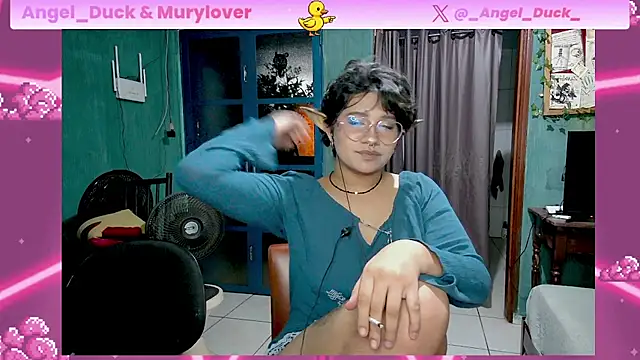 Czat XXX na żywo – Angel_Duck