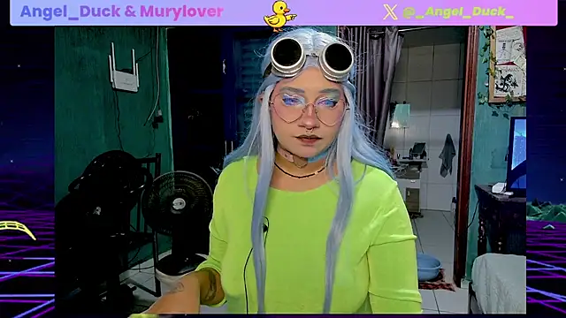 Angel_Duck Chat XXX in diretta